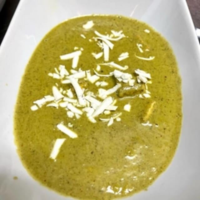 Hariyali Paneer Makhani.