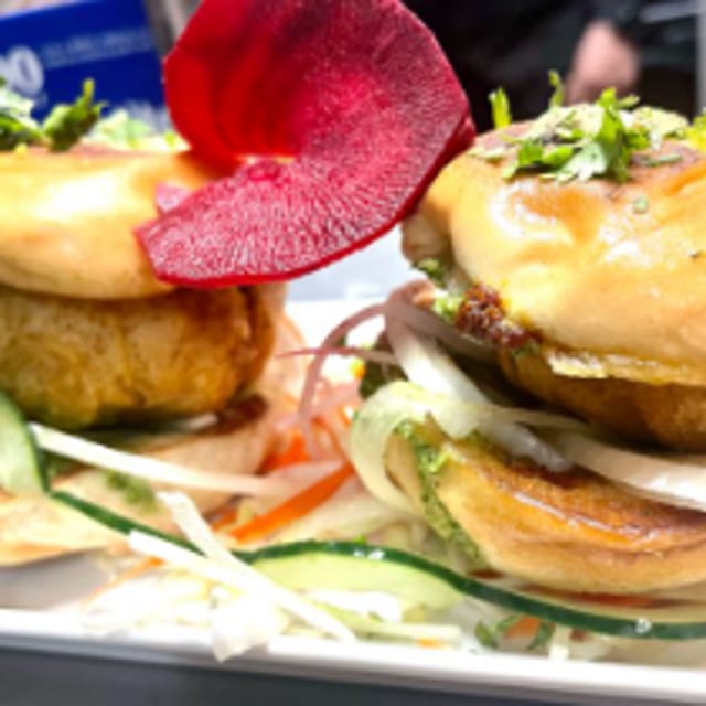 Vada Paav.
